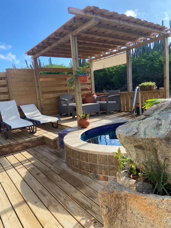 Cozy Studio With Private Spa Oranjestad Exterior photo